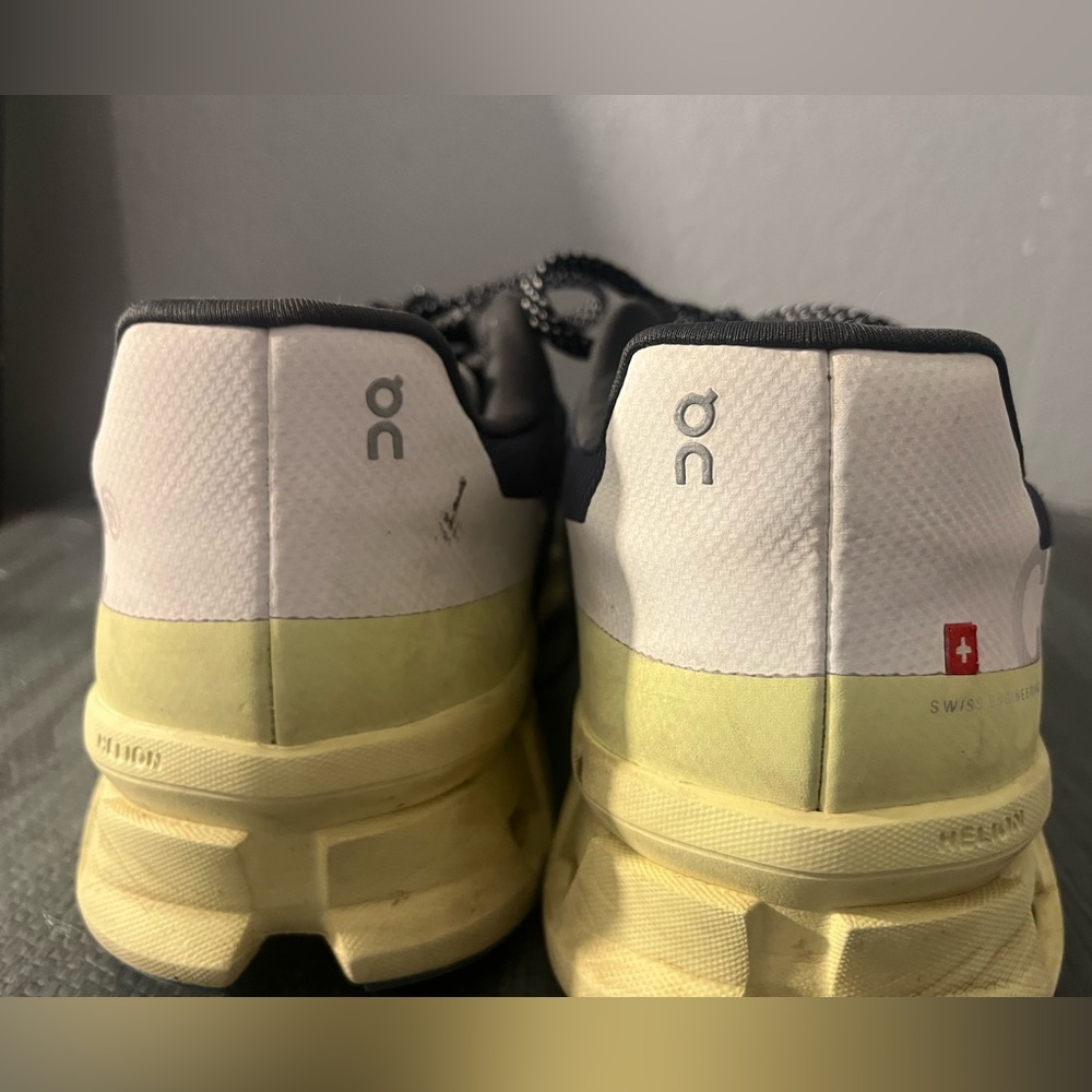 ON Running Black and Yellow Sneakers - Picture 5 of 6